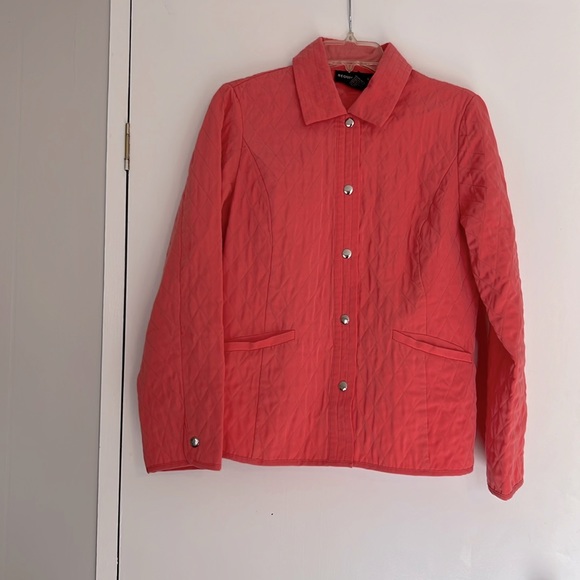 Requirements Jackets & Blazers - Requirements button down lightweight jacket for women with snap buttons. Sz S